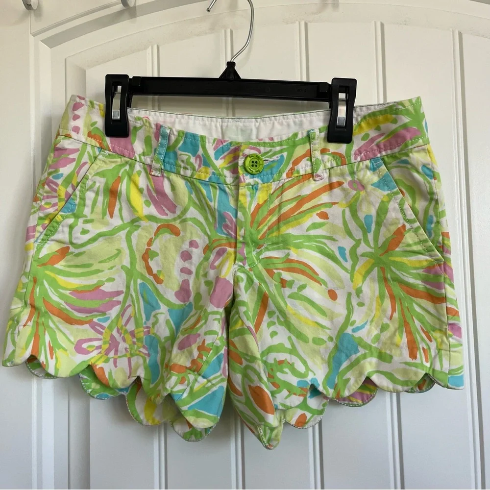 Lilly Pulitzer Women’s Elephant Ears Buttercup‎ Shorts 00 scalloped preppy